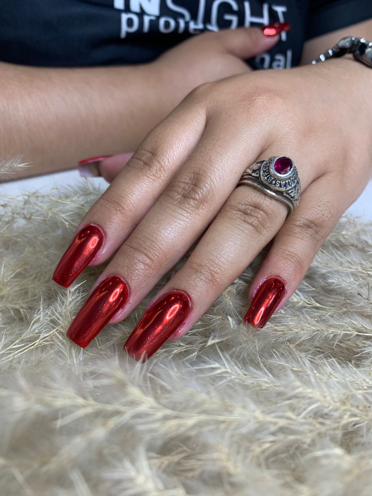 Uñas cromadas rojas